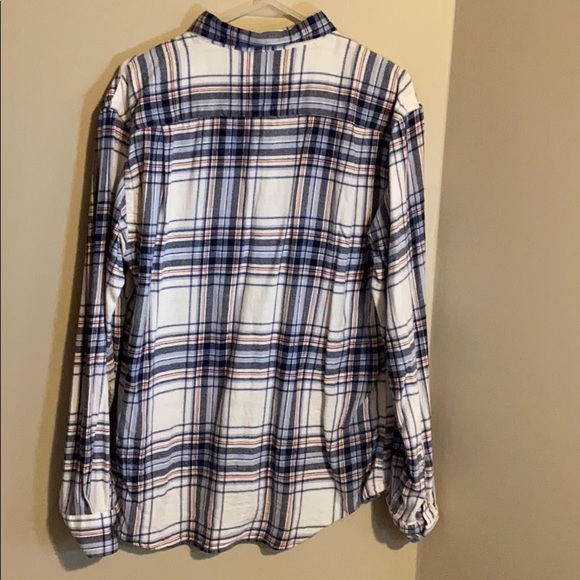 Very comfortable Flannel - Picture 2 of 2